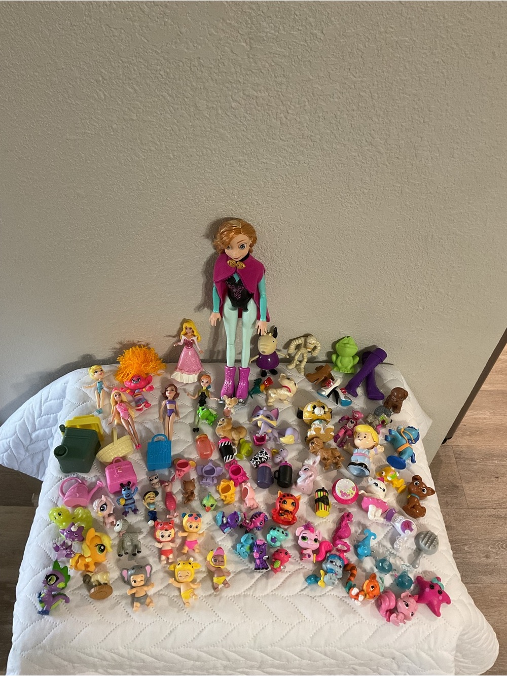 Anna Inspired Fashion Doll - Purple Cape and Blue Outfit (Variety of small toys)